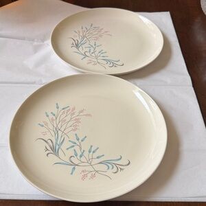 Vintage ca 1960 Harkerware ironstone Set of 2 dinner plates 10”